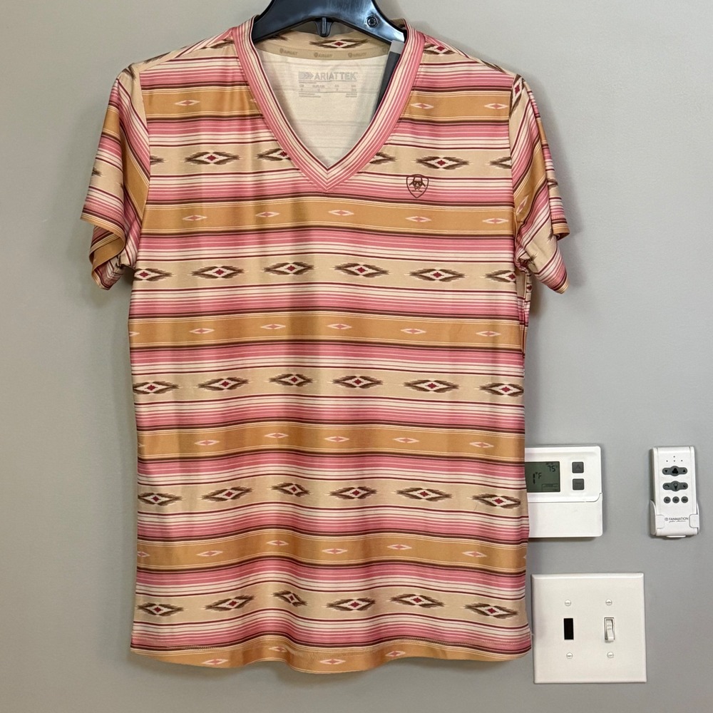 Ariat Performance Shirt Womens Medium Pink Paradise Serape V-Neck 10055133 NWT